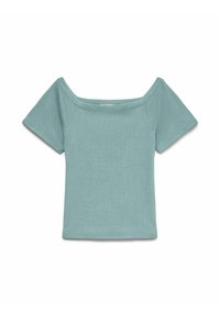 Licht turquoise kortärmelig top met brede vierkante halslijn en aansluitende pasvorm, plat liggend op een witte achtergrond.