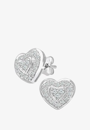 Srebrne kolczyki w kształcie serca z podwójną warstwą, ozdobione wieloma małymi przezroczystymi kamieniami osadzonymi na teksturowanej powierzchni.