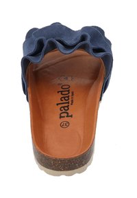 Marineblå ruskind slide sandal med et flæset overdesign, korkmellemsål og en glat lys læder indersål med "palado" branding.