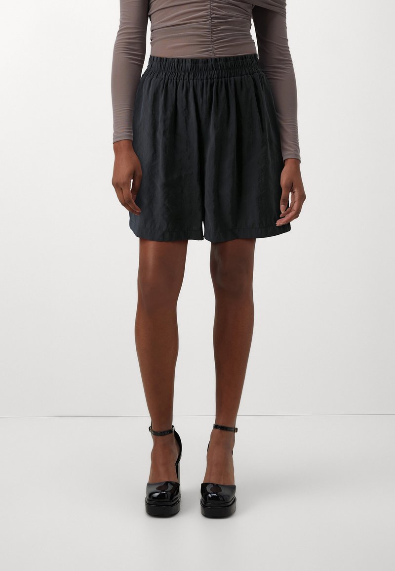 ONLY - ONLIRIS - Shorts - black, Vergroten