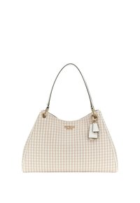 Borsa a tracolla intrecciata beige con una forma strutturata, sottile tracolla metallica, dettagli dorati e un etichetta bianca.