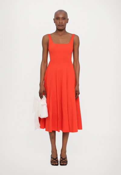 STAUD WELLS DRESS - Freizeitkleid - cayenne