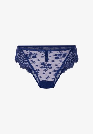 Navyblauwe kanten slip met bloemmotieven, transparante mesh, golvende randen en een decoratieve knoopdetail aan de voorkant.