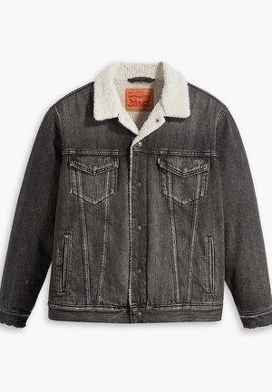 Veste en denim noir avec un doux col en shearling crème, fermeture à boutons, deux poches poitrine et des détails d'ourlet effilochés.