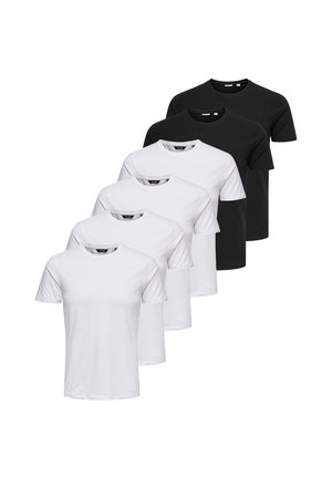 Seks ensfarvede T-shirts med rund hals samlet på række i et skiftevis mønster, med fire hvide skjorter foran og to sorte skjorter bagved.