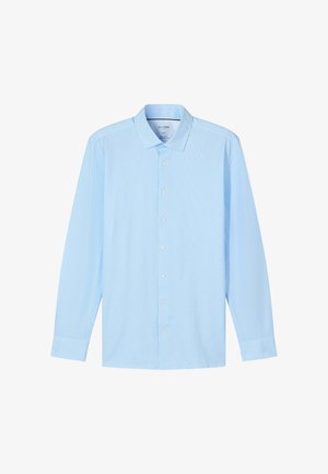 Lichtblauw overhemd voor heren met lange mouwen, knoopsluiting aan de voorkant en klassieke kraag, weergegeven tegen een witte achtergrond.