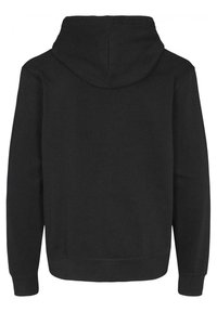 Černá mikina s kapucí, vyrobená z měkké tkaniny s jednoduchým designem, žebrovanými manžetami a lemem. Má standardní střih a žádné viditelné grafiky.