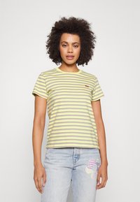 Levi's® THE PERFECT TEE - Lihtne T-särk - yellow