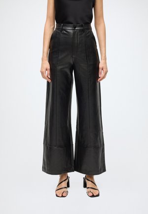 MARLOWE PU WIDE LEG PANT - Bukser - black