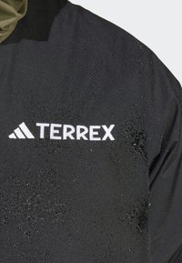 Adidas Terrex MT 2L INSUL - Slidinėjimo striukė - olive/strata black
