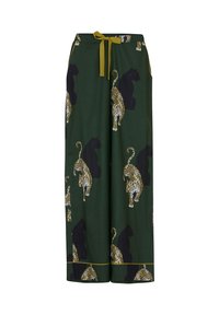 Groene wijde broek van stof met een koordtaille, met een luipaard- en zwarte panterpatroon, en een gele accent aan de zoom.