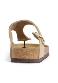 Birkenstock Sandalias de dedo - beige