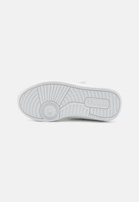 Champion REBOUND VINTAGE UNISEX - Sapatilhas - white