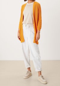 s.Oliver Chaqueta de punto - apricot