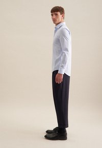 Seidensticker SLIM FIT - Zakelijk overhemd - blue