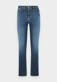 Μπλε τζιν παντελόνι μεσαίου ύψους, εφαρμοστή γραμμή, πέντε τσέπες και κλείσιμο με κουμπί, με διακριτική ξεθώριαση στους μηρούς και στα κάτω μέρη των ποδιών.