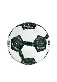 Pallone da calcio con superficie bianca, patch pentagonali nere e vivaci accenti verdi. Il testo include "GEWINNER" e un disegno circolare.