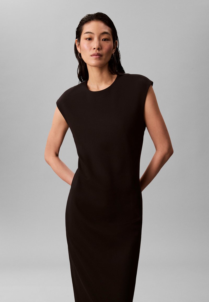 Calvin Klein PONTE STRAIGHT SHIFT DRESS - Day dress - black