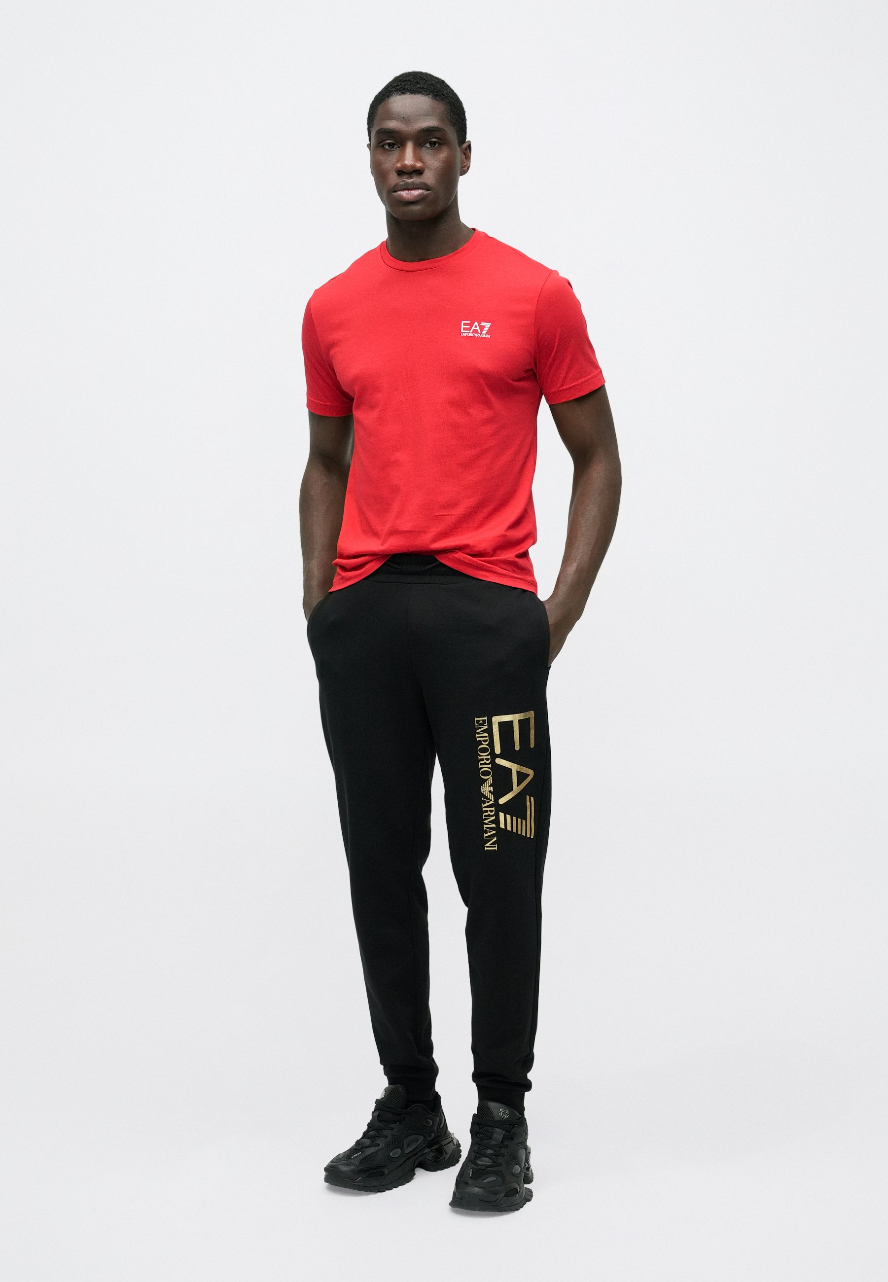 EA7 Emporio Armani TRAIN CORE BIG LOGO PANTS - Calças de fato de