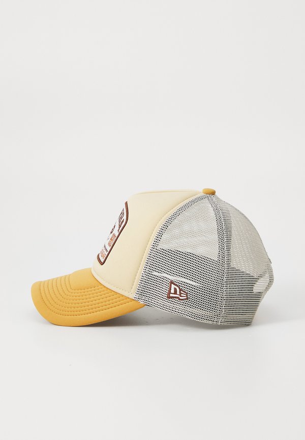 GRAPHIC PATCH TRUCKER UNISEX - Cap - beige4