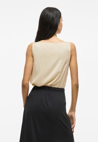 VILA OHNE ÄRMEL WASSERFALL - Blouse - birch
