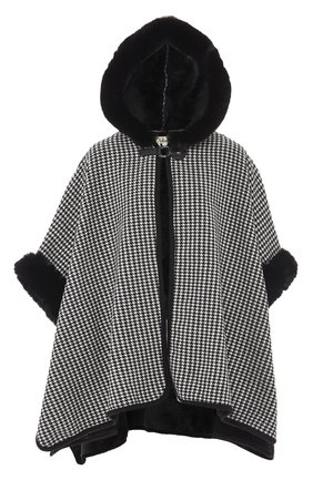 Schwarze und weiße Hahnentrittmuster-Cape mit einer passenden, mit Fell gefütterten Kapuze und Bündchen, ausgestattet mit einem Frontverschluss und einer weichen Textur.