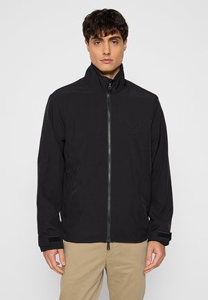 Lyle & Scott KEYLINE WINDBREAKER JACKET - Overgangsjakke - jet black