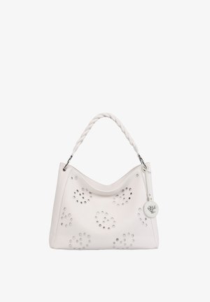 Borsa bianca con manico intrecciato, motivi di perforazioni circolari sul corpo e un ciondolo rotondo con un emblema di uccello.