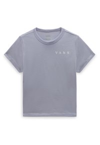 Camiseta de manga corta color púrpura claro hecha de algodón. Presenta un cuello redondo y un pequeño logo blanco de "VANS" en el lado izquierdo del pecho.