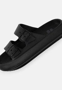 Fila TIRENO - Badslippers - black