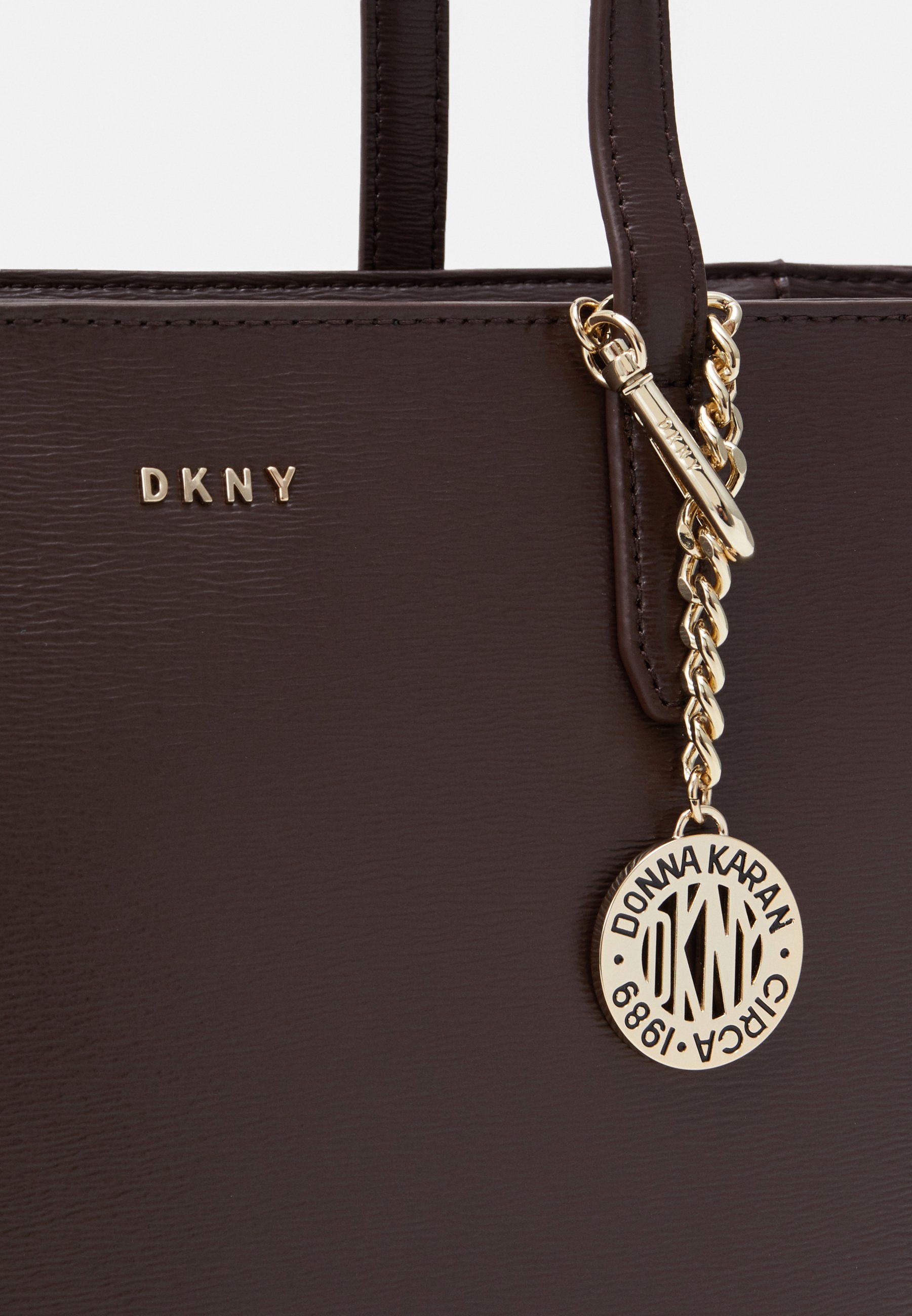 DKNY BRYANT TOTE Håndveske brunette Zalando.no DKNY BRYANT TOTE Håndveske brunette Zalando.no