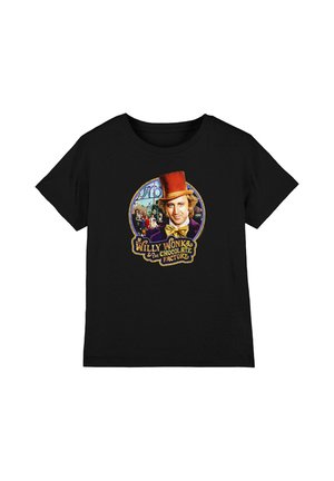 Black t-shirt featuring Willy Wonka wearing a top hat and bow tie, with factory workers in the background and “Willy Wonka & the Chocolate Factory” text.