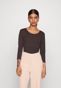 Vero Moda Petite VMDANIMAXI O-NECK - Camisola de manga comprida - coffee bean