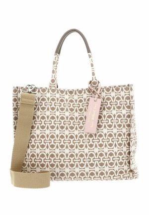 Beżowa i brązowa torba typu tote z podwójnymi uchwytami, odpinanym beżowym paskiem na ramię i różową metką z napisem "Coccinelle Mood Woodland Bag."
