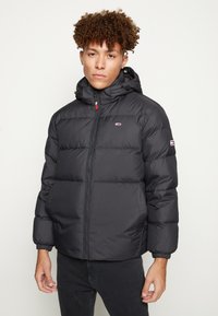 tommy jeans essential jacket