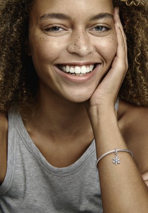 Pandora SPARKLING HERBARIUM CLUSTER DANGLE - Charm - sterling silver