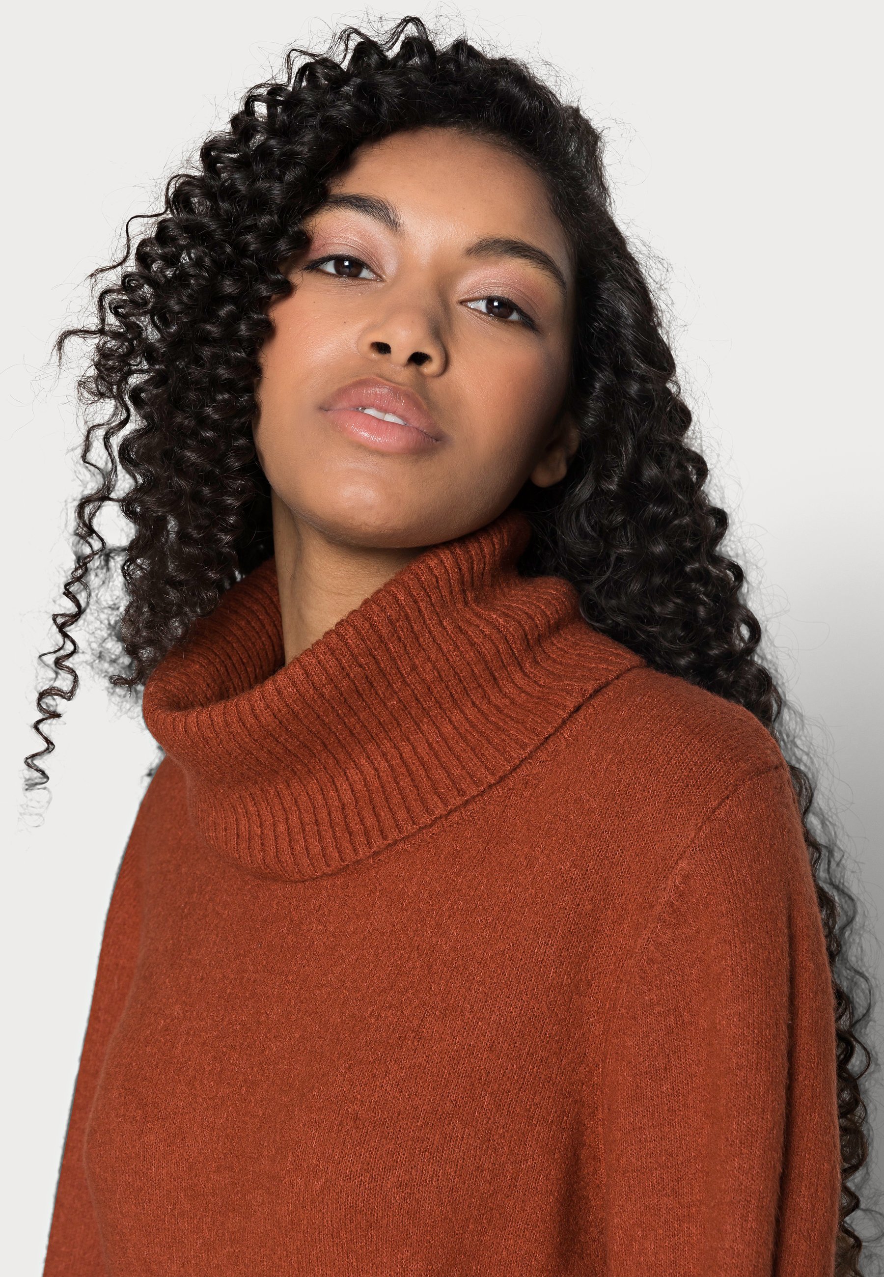 rust coloured jumper womens