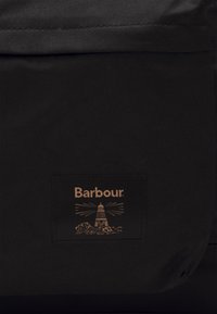 Barbour FIELD HOLDALL UNISEX - Hétvégi táska - black