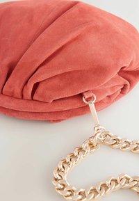 Next SNAP - Clutches - orange