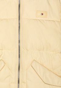 Tommy Hilfiger MONOTYPE PADDED PUFFER - Zimska jakna - country ivory