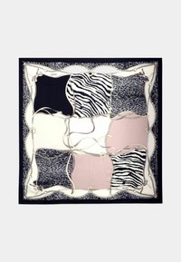 Seidenschal mit schwarzen und pinken Abschnitten, tierischen Drucken (Zebra und Leopard) und Kettenakzenten; mit einem dekorativen Rand abgeschlossen.