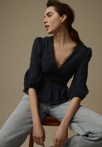 Laura Ashley EMBROIDERED - Camicetta - navy