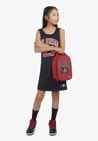 Jordan JAN LUNCH BAG UNISEX - Fiambrera - gym red