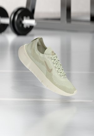 FREE 2025 - Træningssko - sea glass/desert khaki/olive aura