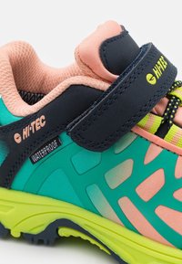 HI-TEC YOMP WP - Hikingschuh - coral/turquoise/light navy/lime