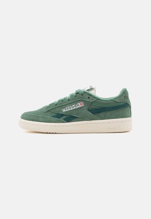 Reebok Classic, CLUB C REVENGE UNISEX - Sneaker low - field green/metal green/chalk