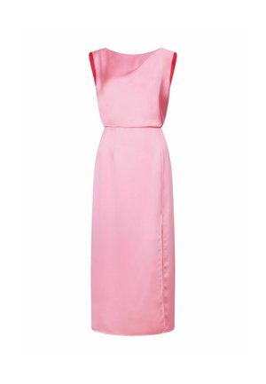 Rochie roz din satin cu decolteu rotund, fără mâneci și cu o siluetă dreaptă. Prezintă o fante laterală și o textură netedă.