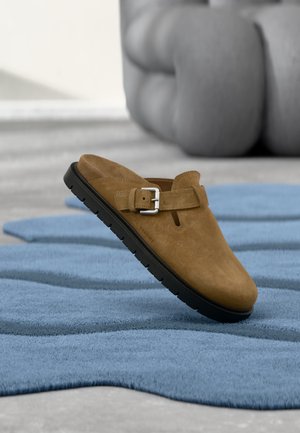 Copenhagen Studios CPH700M - Dreváky - new brown