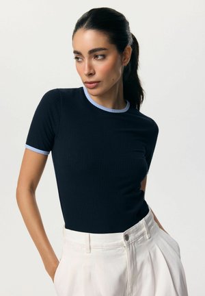 Diverse, - T-shirt basic