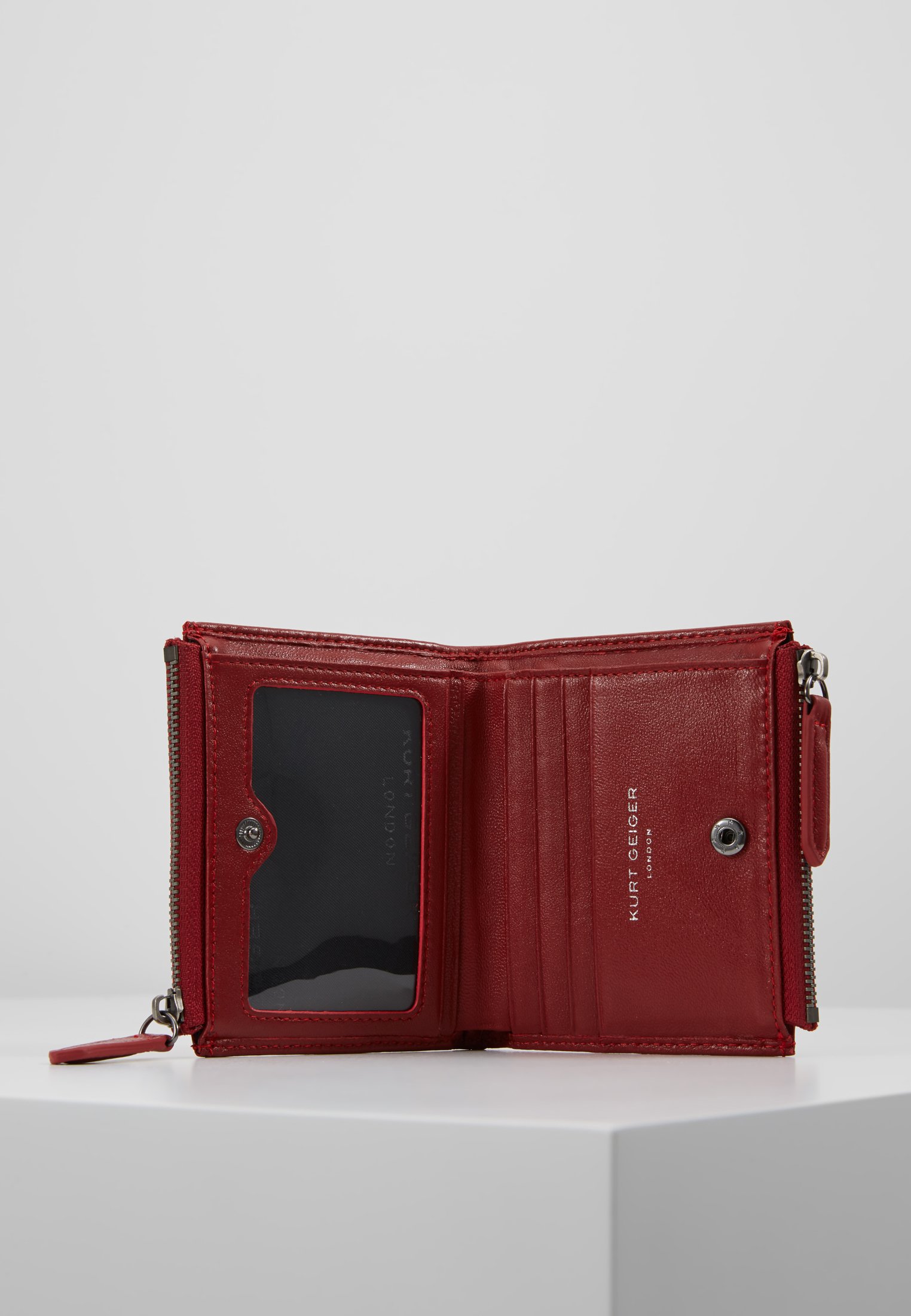 red wallet purse